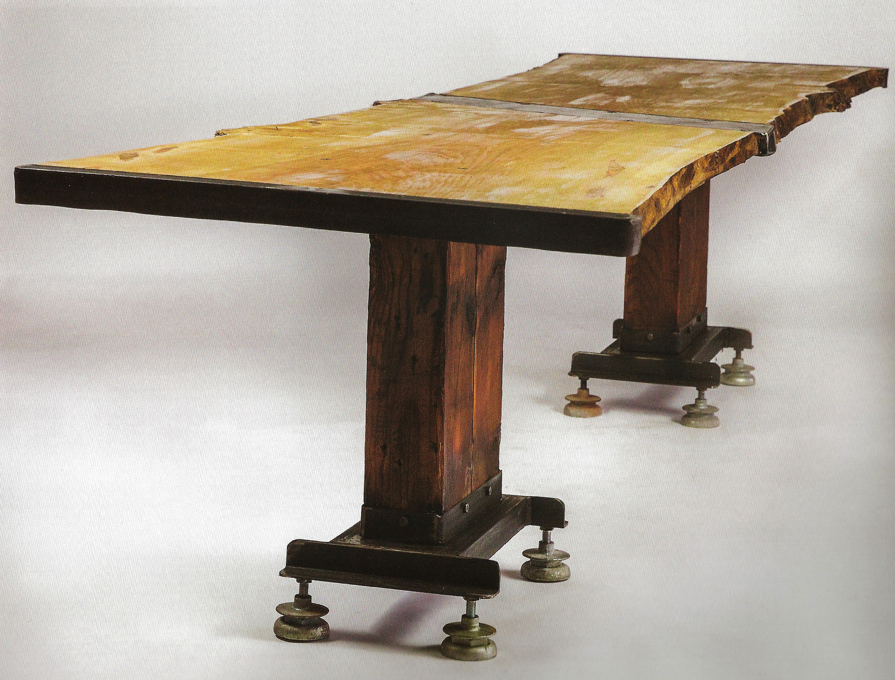 rust table 245